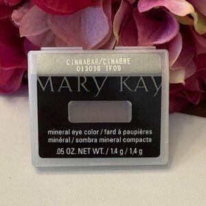 MARY KAY Mineral Eye Color:  Cinnabar (Discontinued shade)